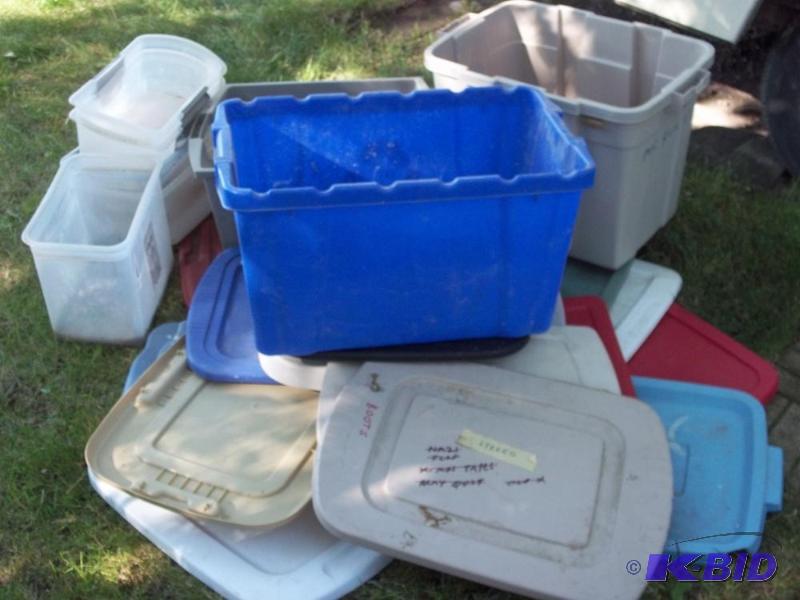 lot 287 image: Misc totes and lids