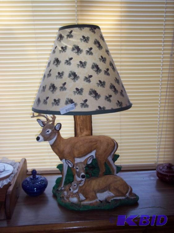 lot 318 image: Deer lamp