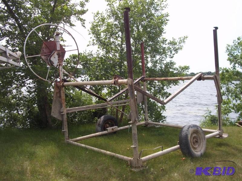 lot 356 image: steel shore station lift 82 W