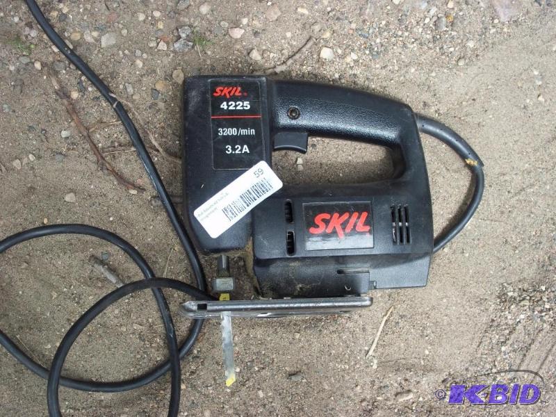 lot 59 image: skil jigsaw