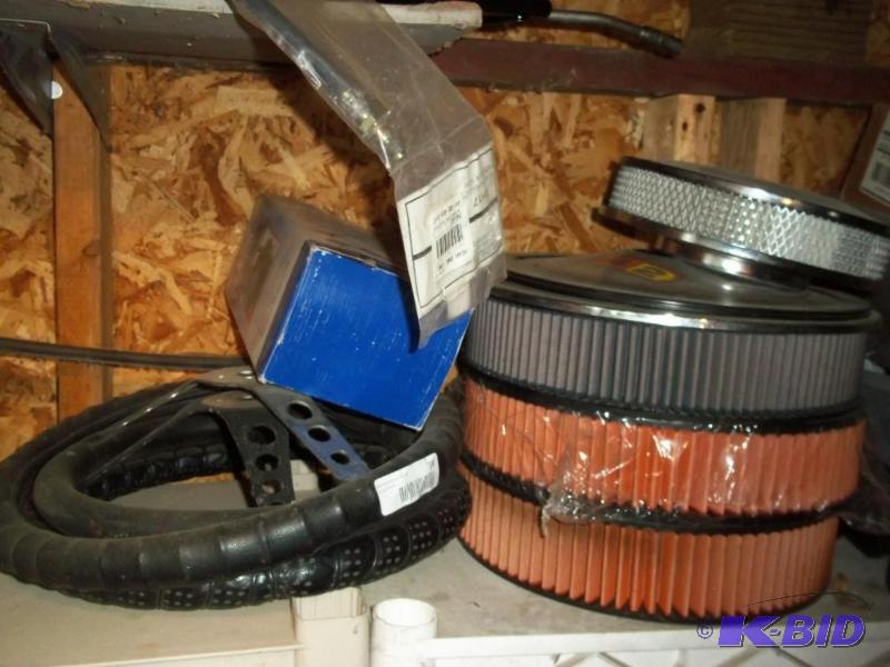 lot 98 image: Misc. car parts