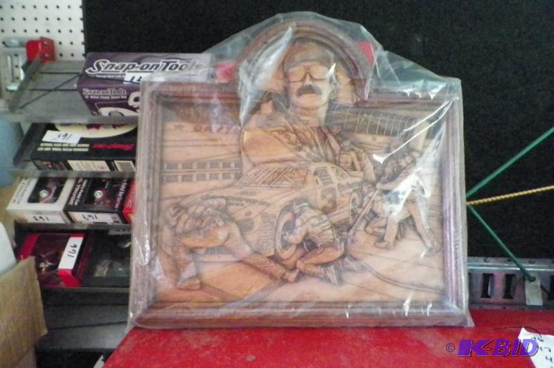 lot 1006 image: Creative Carvings Dale Earnhardt Sr. 20 x 20