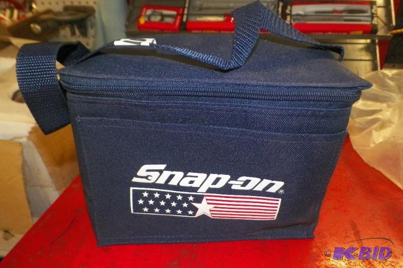 lot 108 image: Snap-on 6-Pack Bag New