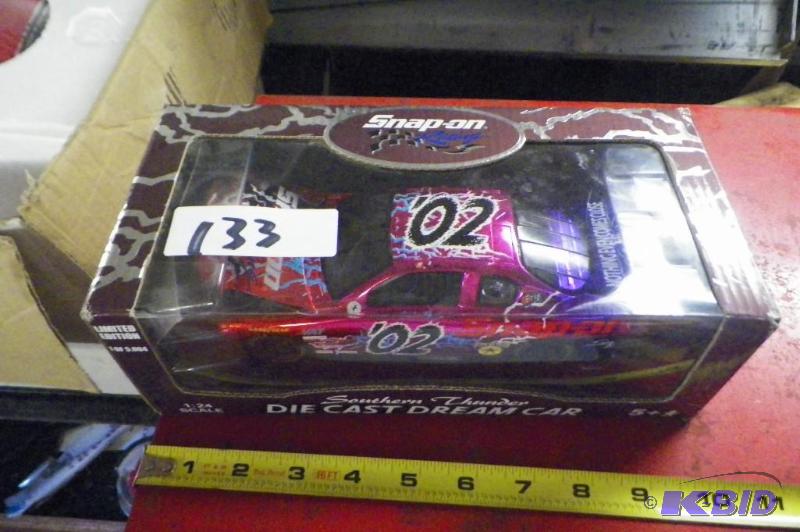 lot 133 image: Snap-on Southern Thunder Die Cast Car