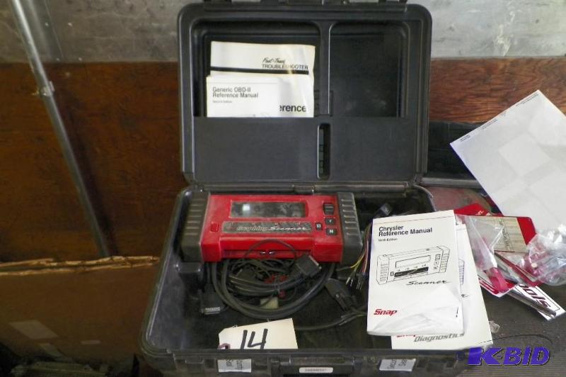 lot 14 image: Snap-on MTG2500 Graphing Scanner