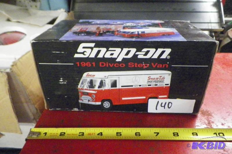lot 140 image: Snap-on 1961 Divco Step Van