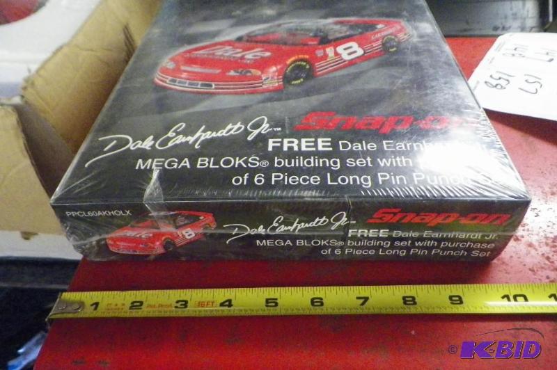 lot 143 image: Snap-on Dale Earnhardt Jr. Mega Blocks
