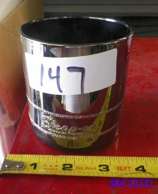 lot 147 image: Snap-on 3 12 Glass