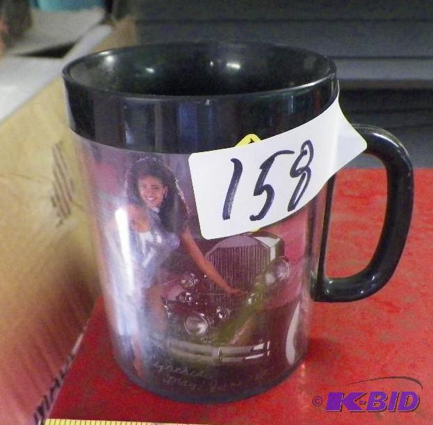 lot 158 image: Snap-on Girlie Mug 1998