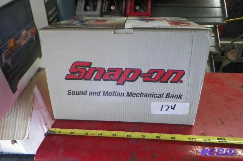 lot 174 image: Snap-on Mechanical Tool Box Bank