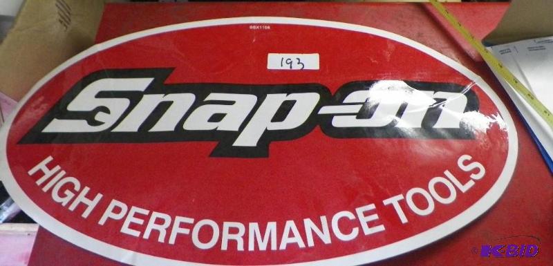 lot 193 image: Snap-on SSX1108 24 x 13 Decal