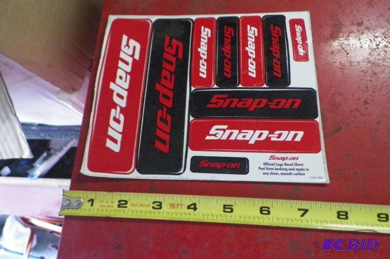 lot 198 image: Snap-on Set of 10 Decals