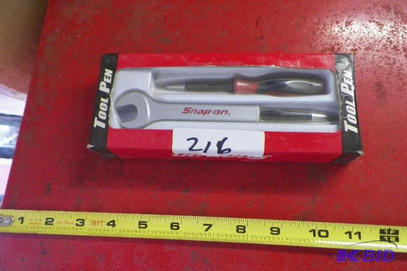 lot 216 image: Snap-on Pen Set