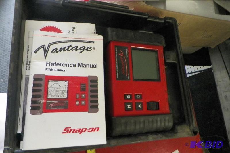 lot 218 image: Snap-on MT2400 Vantage