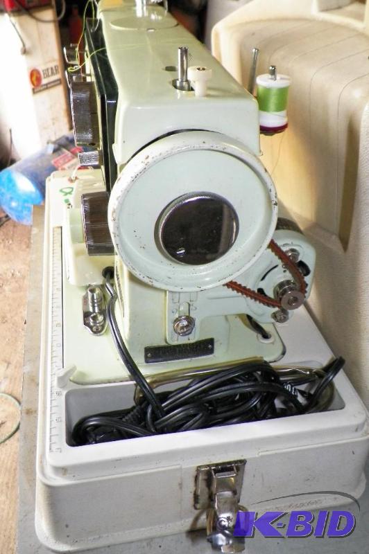 Dressmaker Sewing Machine Model No. S8000 Serial No. 6336 Snapon