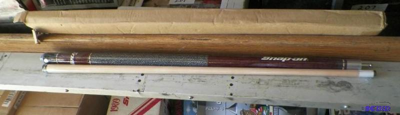 lot 239 image: Snap-on Pool Cue Still in Packaging