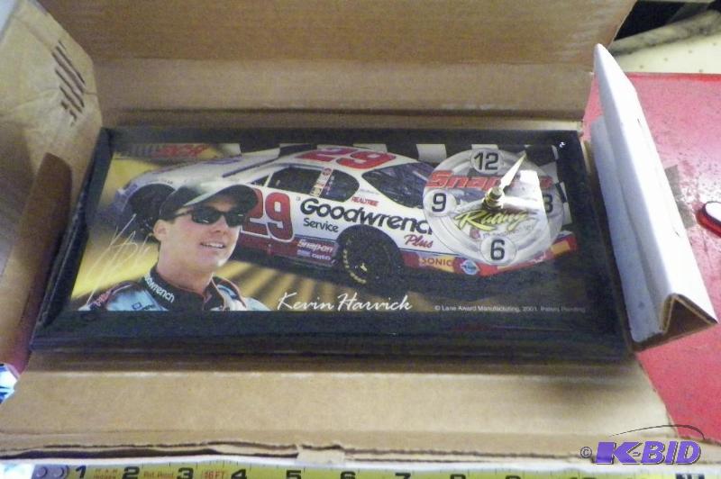 lot 271 image: Snap-on 2001 Kevin Harvick Clock