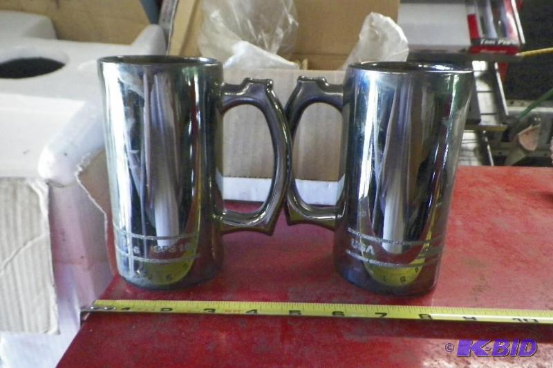 lot 306 image: Snap-on Two 6 Socket Beer Mugs