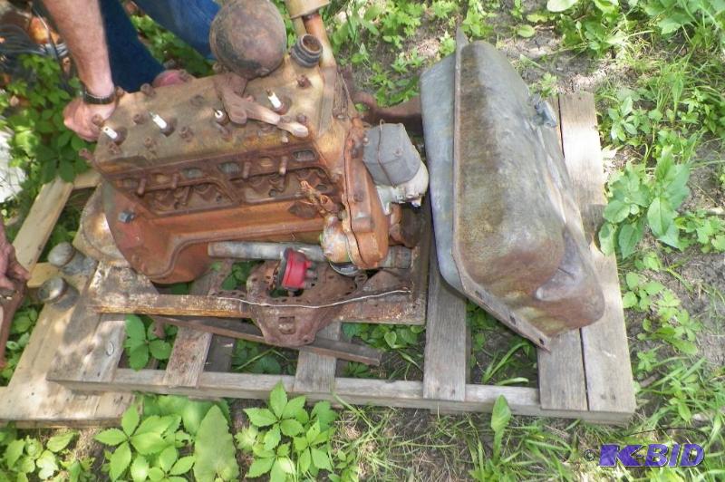 lot 31 image: John Deere 8N Motor