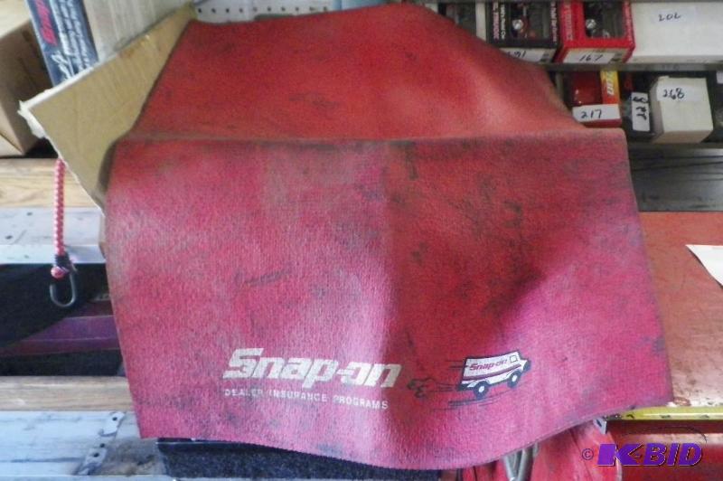 lot 312 image: Snap-on Mat 24 x 24 Used