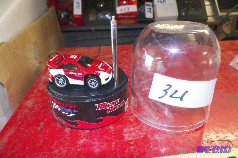 lot 321 image: Snap-on Micro Racer