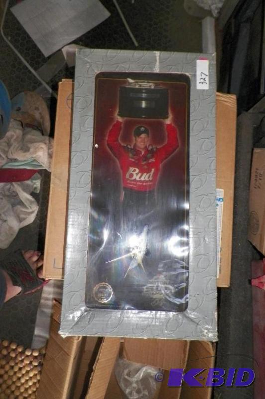 lot 327 image: Snap-on Dale Earnhardt Jr. Daytona 500 Win 2004 Clock 24 x 12 New in Box