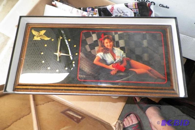 lot 335 image: Snap-on Clock 11 x 22 Christy 9013