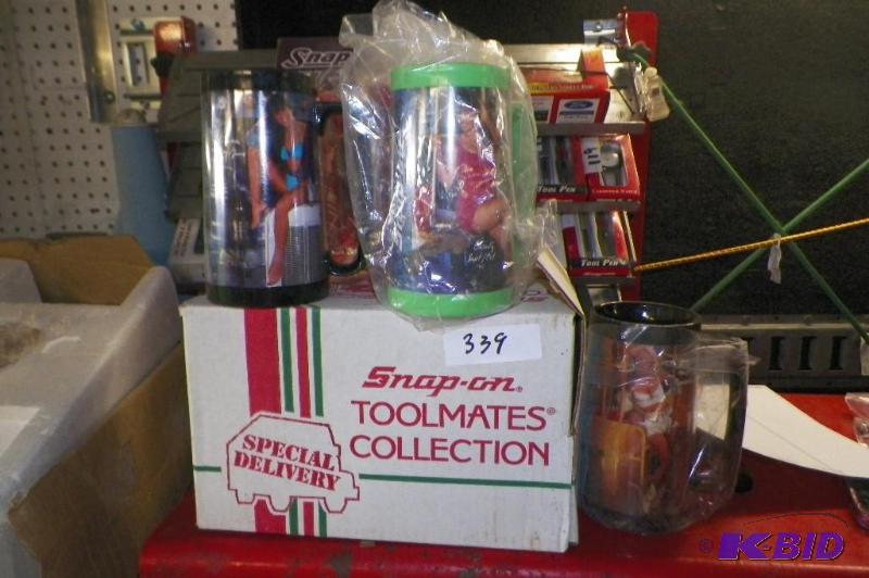 lot 339 image: Snap-on Toolmate Plastic Cups 1991 Set of 5 Box is Very Rough