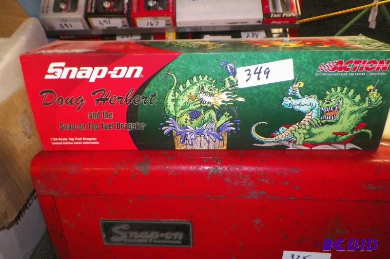 lot 349 image: Snap-on Doug Herbert Top Fuel Dragster