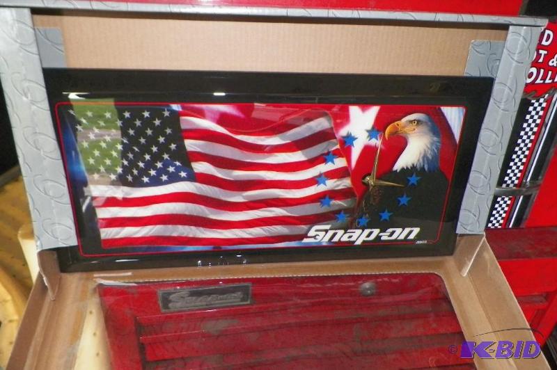 lot 377 image: Snap-on American Flag Clock 24 x 12 New in Box