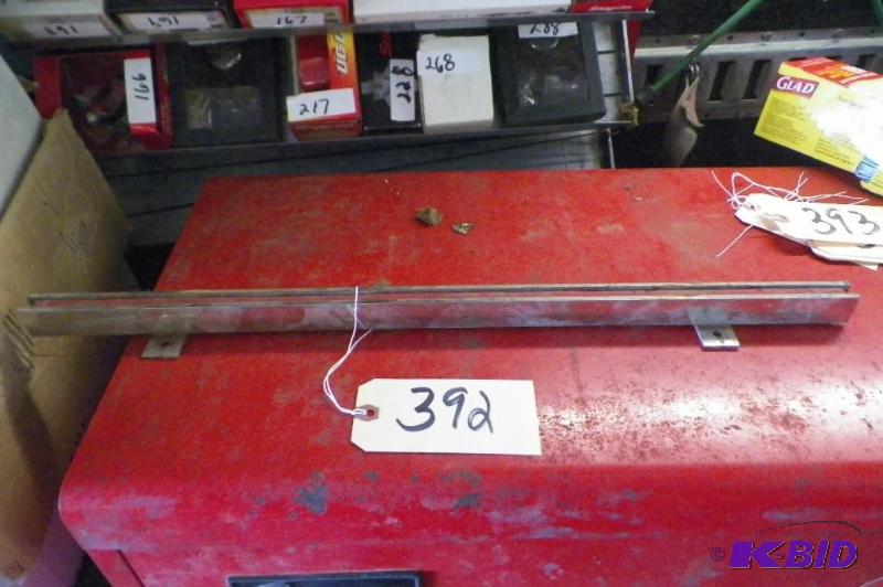 lot 392 image: One 24 Strong Magnetic Strip