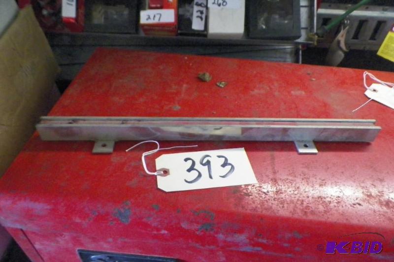 lot 393 image: One 18 Strong Magnetic Strip