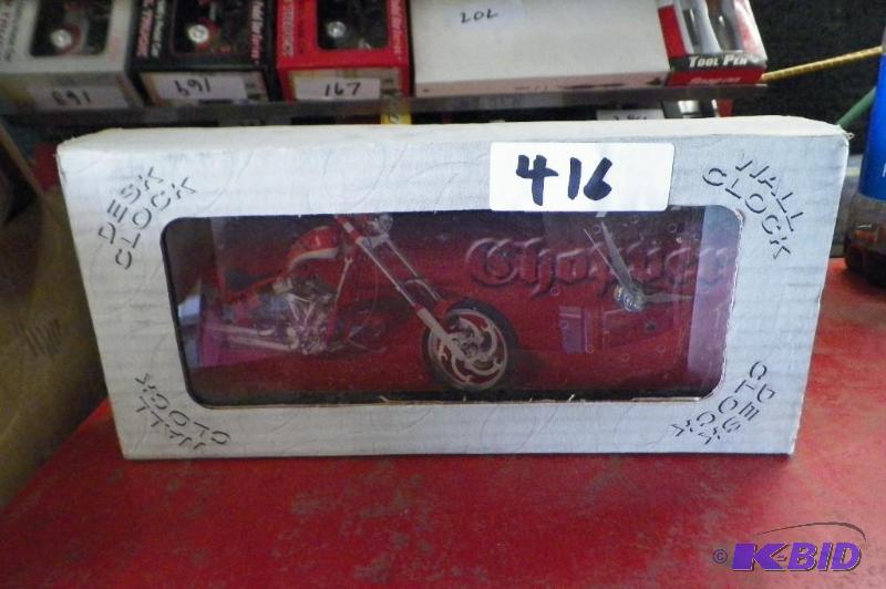 lot 416 image: Snap-on Chopper Desk Clock New in Box 10 x 4