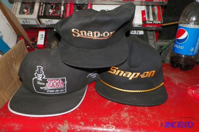 lot 438 image: 3 New Snap-on Baseball Caps