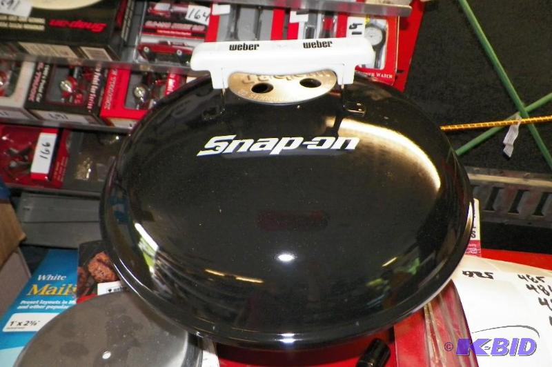 lot 472 image: Snap-on Smokey Joe Charcoal Grill