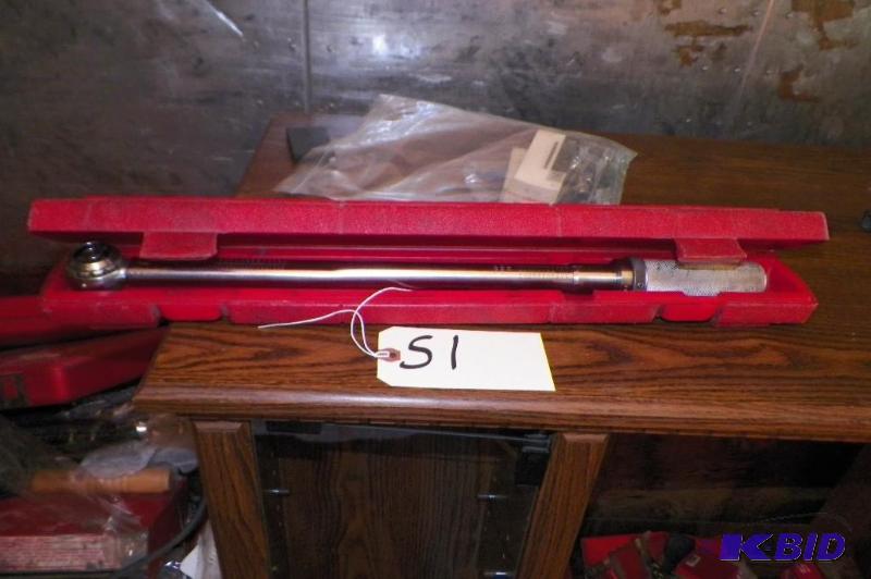lot 51 image: Snap-on Click Type Torque Wrench Model No. QJR-3250