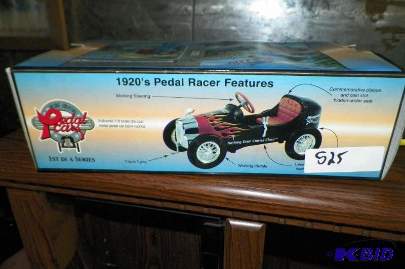 lot 525 image: Snap-on 1920s Pedal Racer
