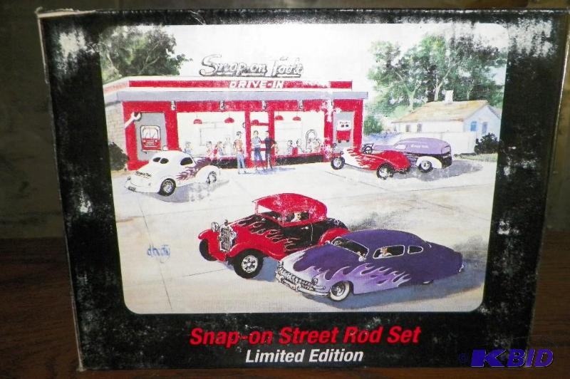 lot 538 image: Snap-on 2 Car Set 1941 Mercury Street Rod & 1931 Ford Model A Street Rod