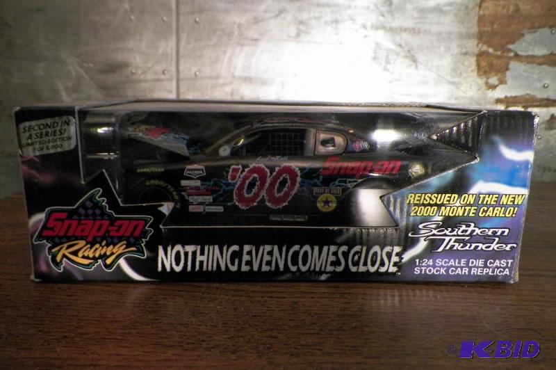 lot 548 image: Snap-on Racing Southern Thunder Die Cast Dream Car