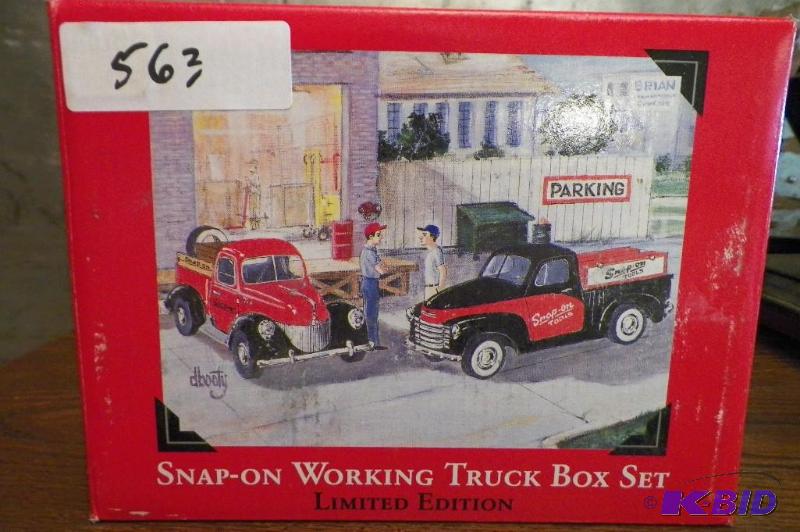 lot 563 image: Snap-on 2 Car Set 1940  Ford with Crates, Side Board & Battery, 1952 Chevy with Tool Boxes