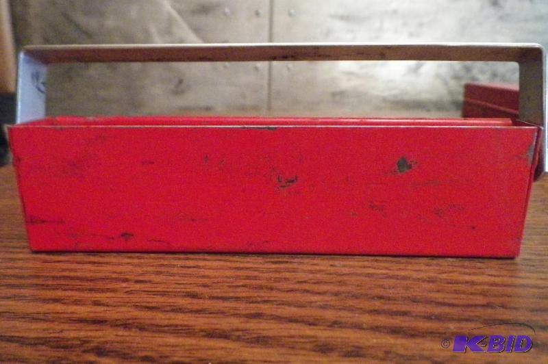 lot 568 image: Snap-on KTA-110S Socket Holder