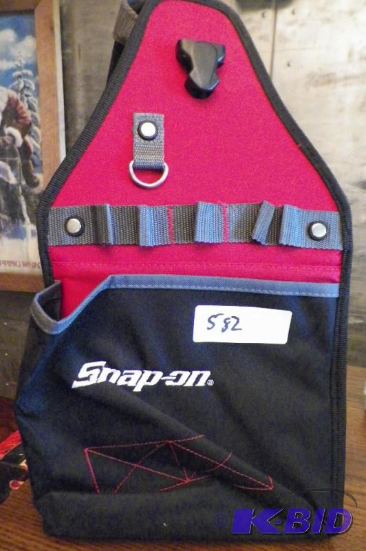 lot 582 image: Snap-on Collapsible Tool Case with Tool Holders