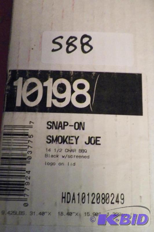 lot 588 image: Snap-on Smokey Joe Charcoal Grill