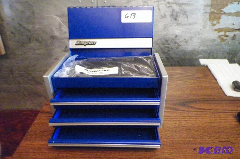 lot 613 image: Snap-on Blue Miniature Tool Box with Liner, No Box