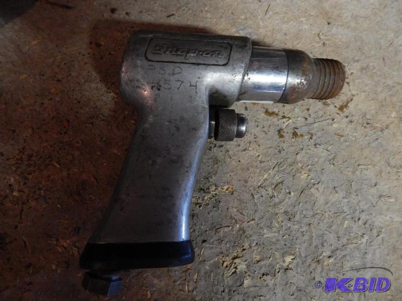 lot 626 image: Snap-on Air HammerChisel CAC-110