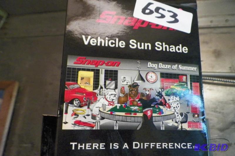 lot 653 image: Snap-on Vehicle Sun Shade