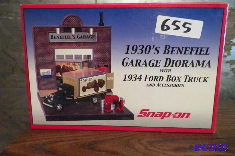 lot 655 image: Snap-on 1930s Benefiel Garage Diorama with 1934  Ford Box Truck and Accessories
