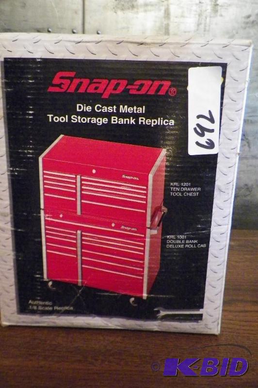 lot 692 image: Snap-on Die Cast Tool Storage Bank