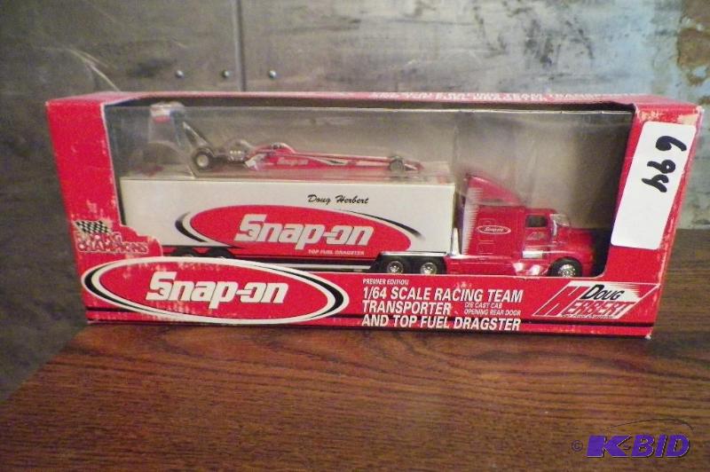 lot 694 image: Snap-on Doug Herbert Transporter