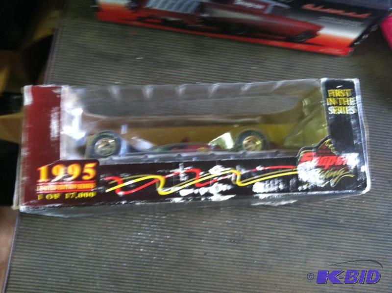 lot 764 image: Snap-on 1995 Die Cast Indy Car